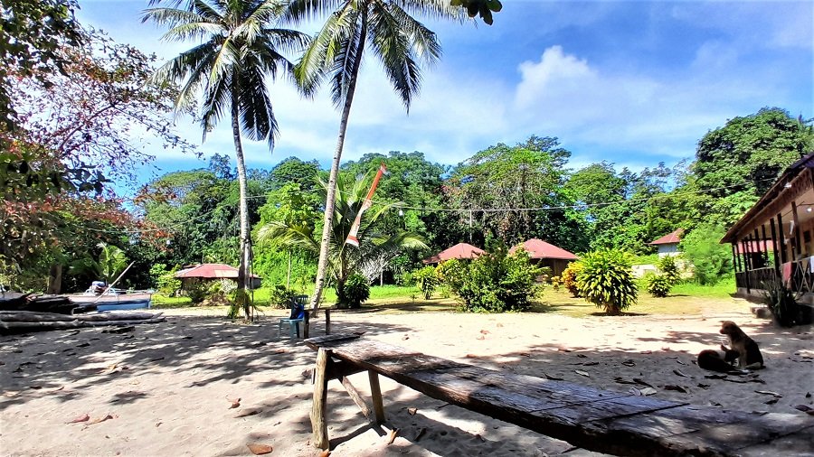 lorenso-bunaken-camping-ground camping-ground-in lorenso Bunaken